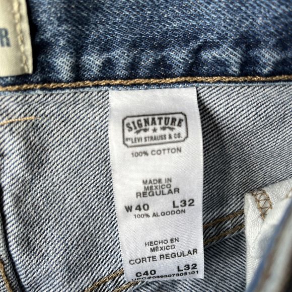 Signature Levi Strauss Men's Size W40 L32 Straight Blue Denim Jean - Picture 4 of 6
